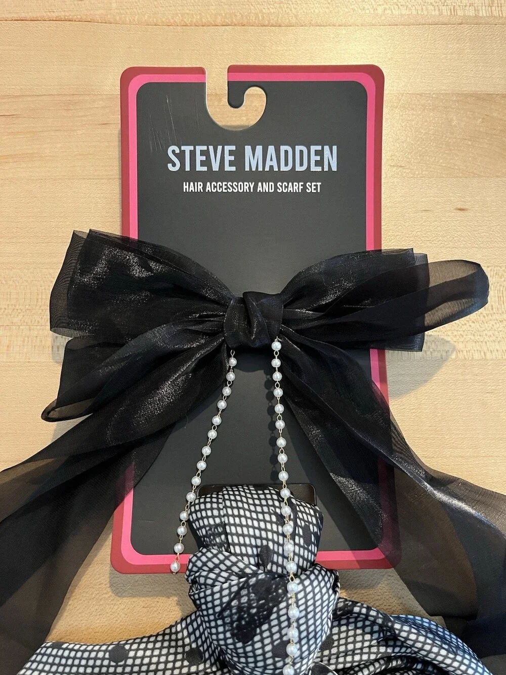 Steve Madden Hair Accessory And Scarf 2-Piece Set Black/Pink NWT